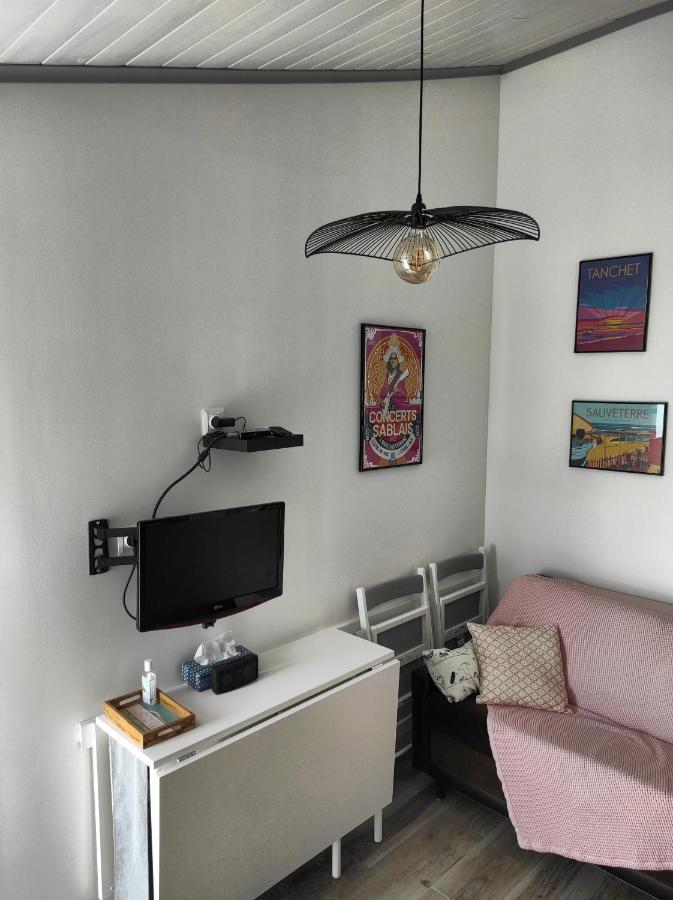 La Casita: Studio Cosy Independant De 25 M² เลส์ซาบล์-โดล็อนน์ ภายนอก รูปภาพ